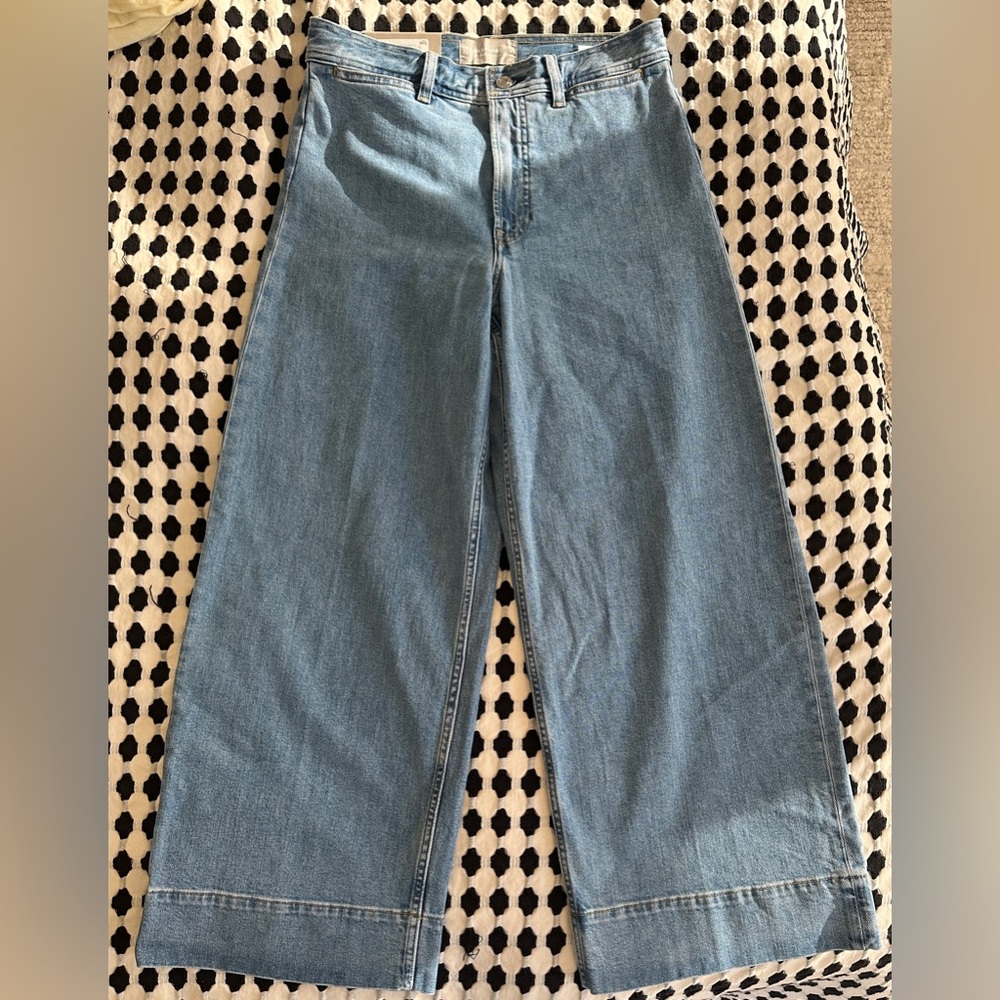 NWT: Everlane Shallow Beach Cropped Mariner Jeans